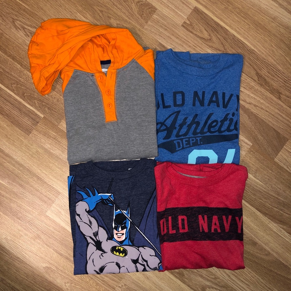 Lot of 4 Old Navy Boys Long Sleeve TShirts